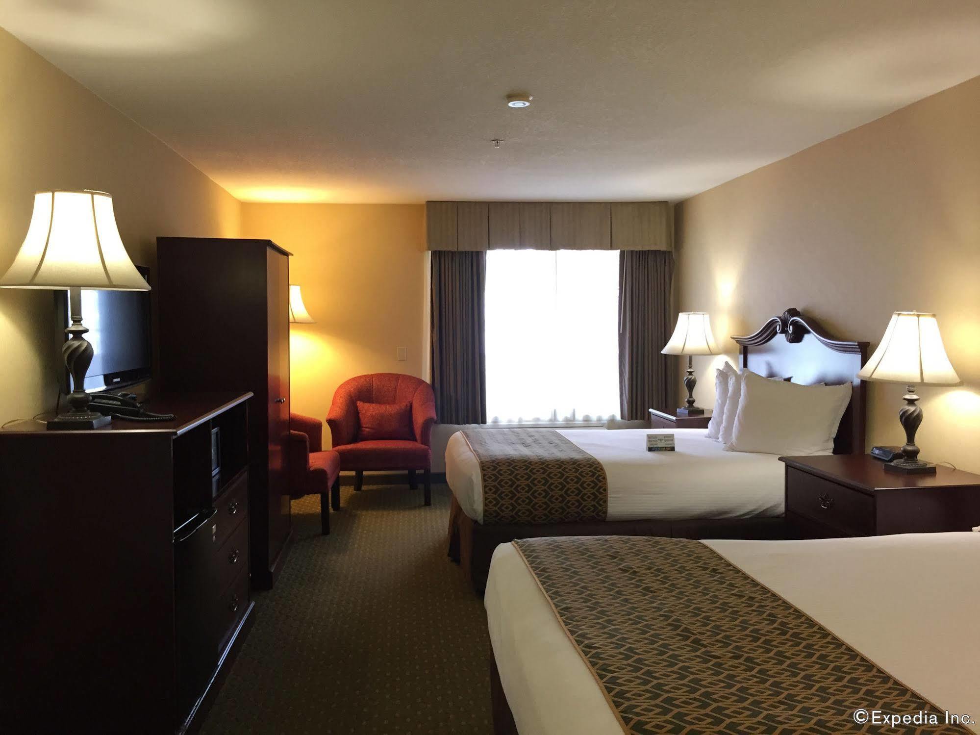 Anaheim Camelot Inn & Suites Exteriör bild