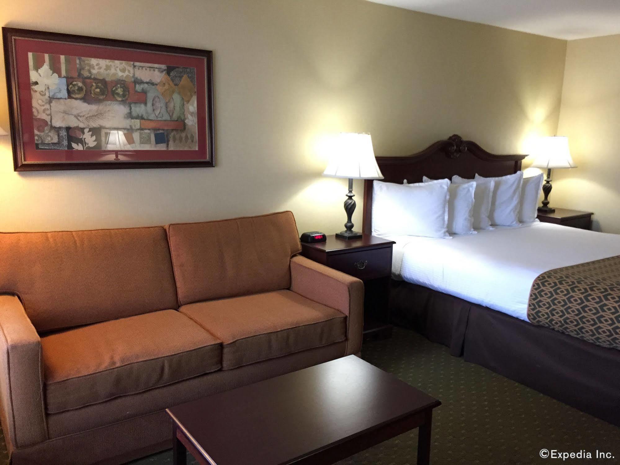 Anaheim Camelot Inn & Suites Exteriör bild