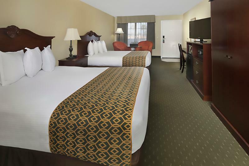 Anaheim Camelot Inn & Suites Exteriör bild